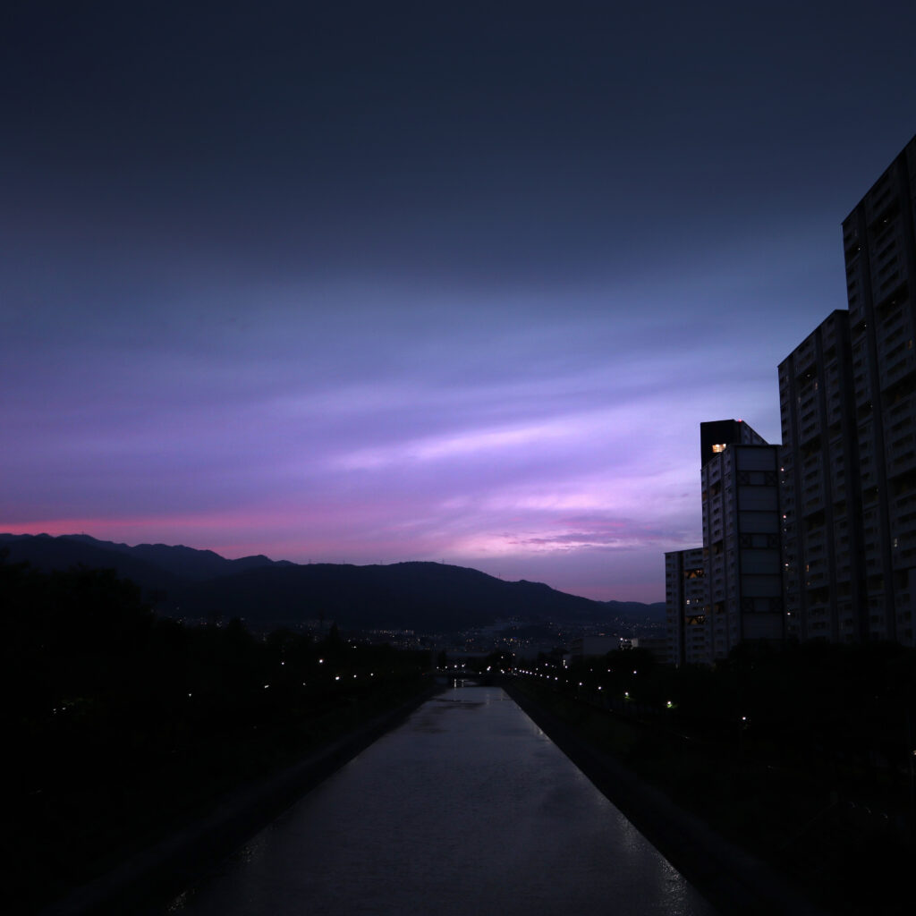 芦屋の宮川の河口付近からの夕景